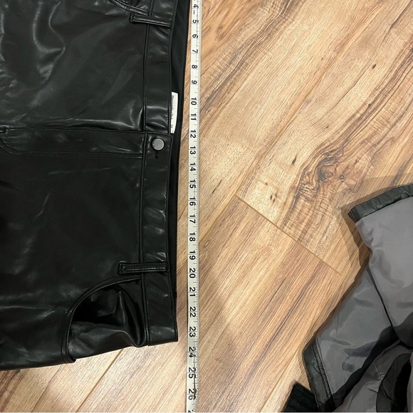 Abercrombie & Fitch Curve Love Vegan Leather Ankle Straight Pant - Picture 7 of 9